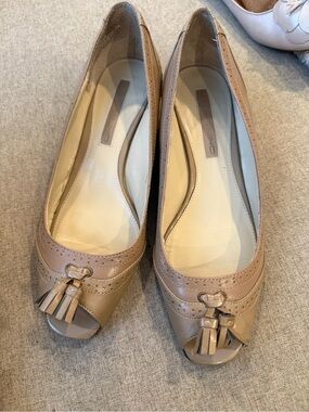 Bandolino Taupe Peep-Toe Tassel Flats